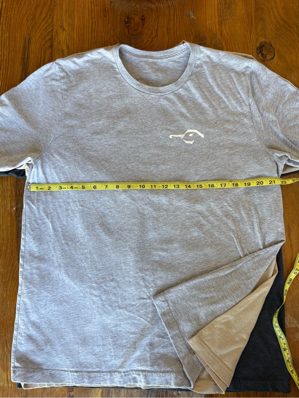Bundle of 3 DUX Short Sleeve Tees- Gray, Charcoal and Tan, Size XL 100% Cotton - Picture 9 of 10